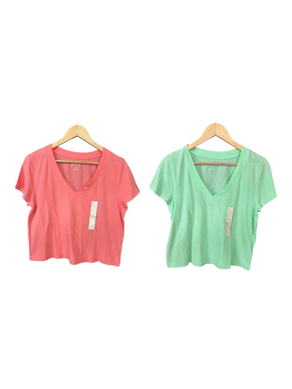 Universal Threads Women's Short Sleeve V-Neck T-Shirt Bundle